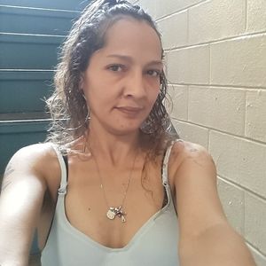 Meet your Posher, Isabel